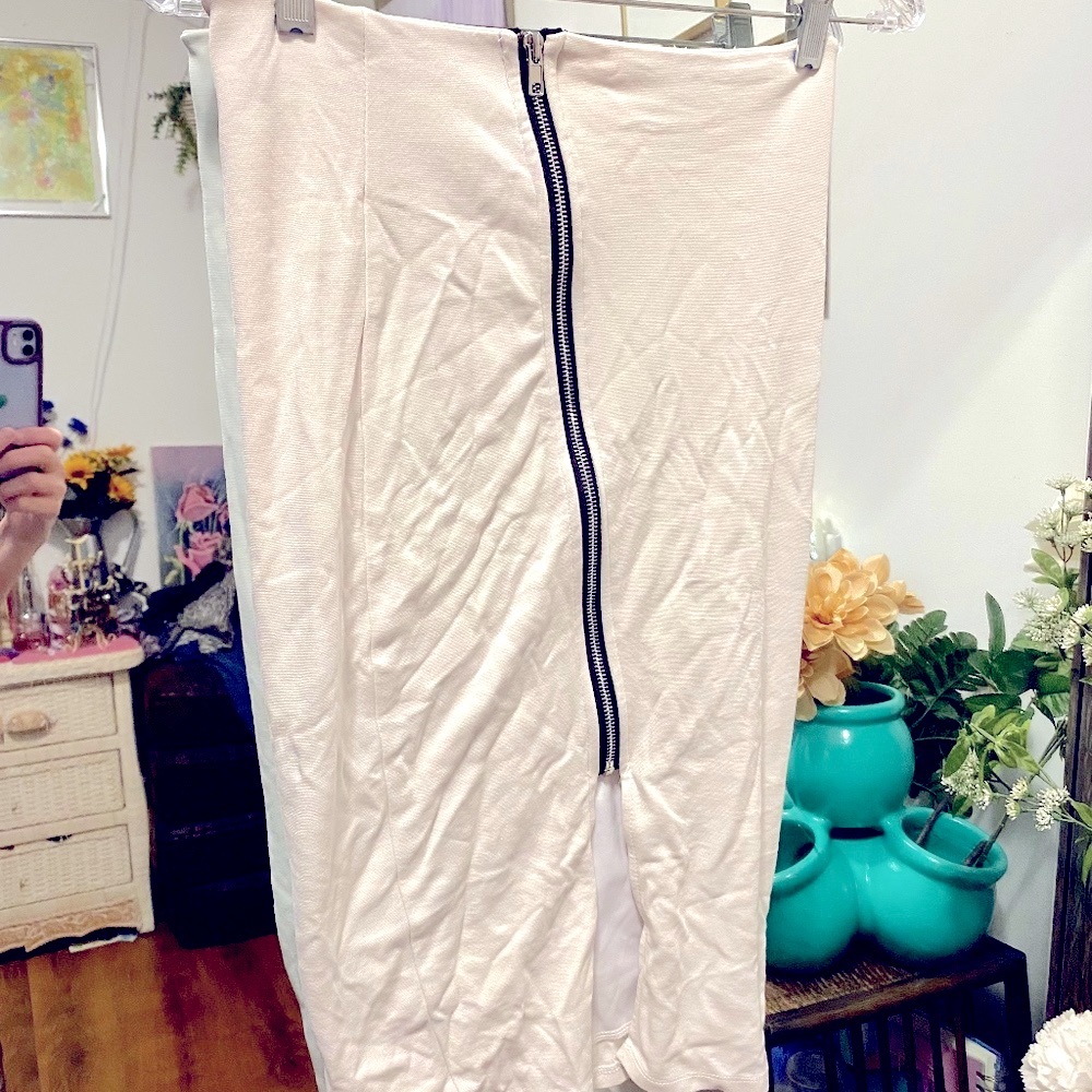 Asymmetrical zipper high waist knee length skirt - Picture 2 of 4